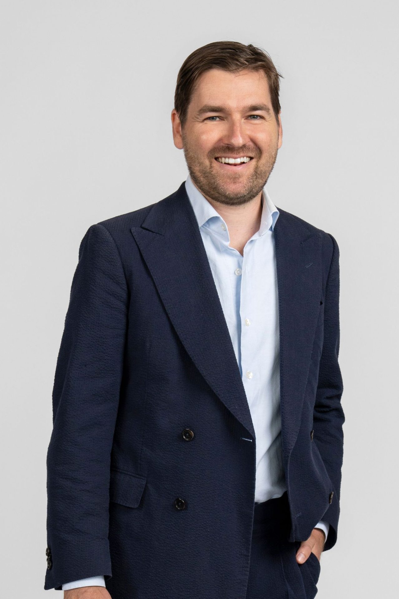 Oscar Lewis, buyers agent